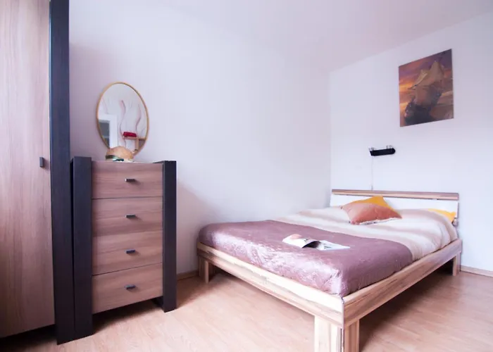 Wynajem Apartamentow I Pokoi.